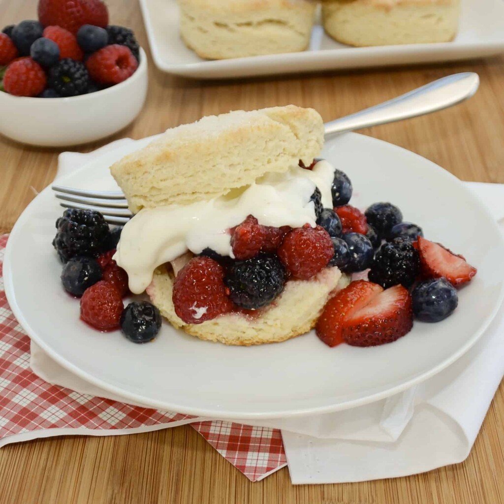 mixed-berry-shortcakes1